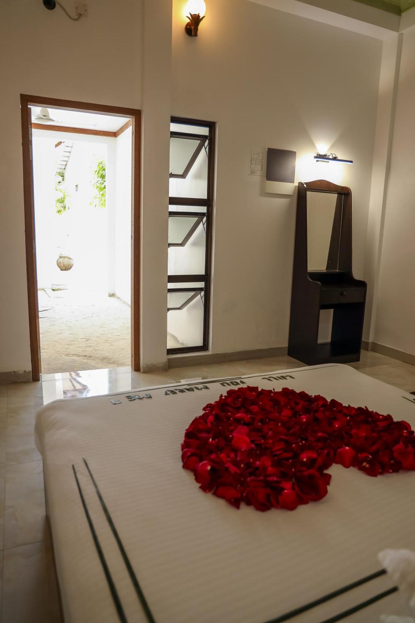 Shifa Lodge Maldives Feridhoo Ngoại thất bức ảnh